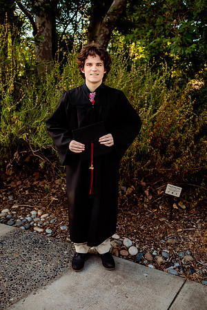 Luca N Grad 061425_0011-Edit