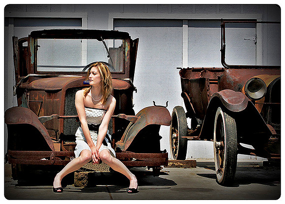 Vanessa Vega Senior 050308_0009 HDR 5x7 xhch_1