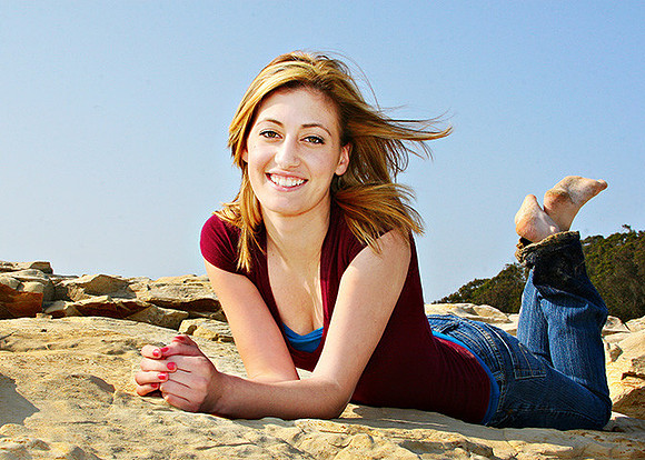 Vanessa Vega Senior 050308_0098 5x7