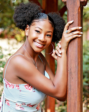 Tasha T Senior 102218_0050 16x20