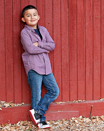 Gonzalez Family 111614_055 16x20