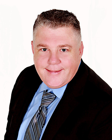 Randy D Headshots 042018_0013 16x20 FINISHED