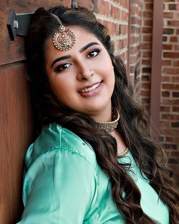 Sophia M Senior 110220_0029 16x20