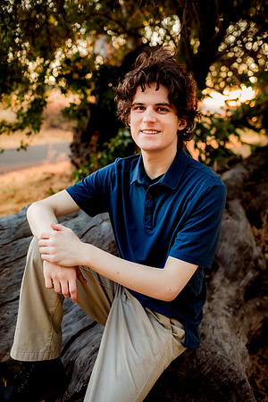 Luca N Grad 061425_0123-Edit