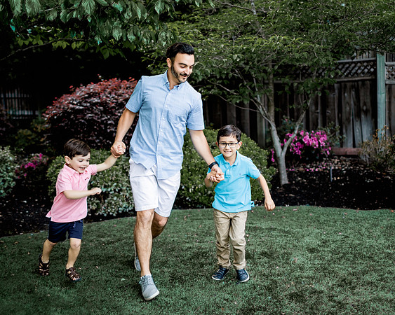 Hebert Family 050122_0226-S1_S1 16x20