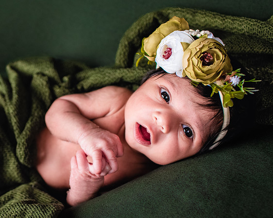 Maleeka P NB 042622_0040-M4_M2 16x20